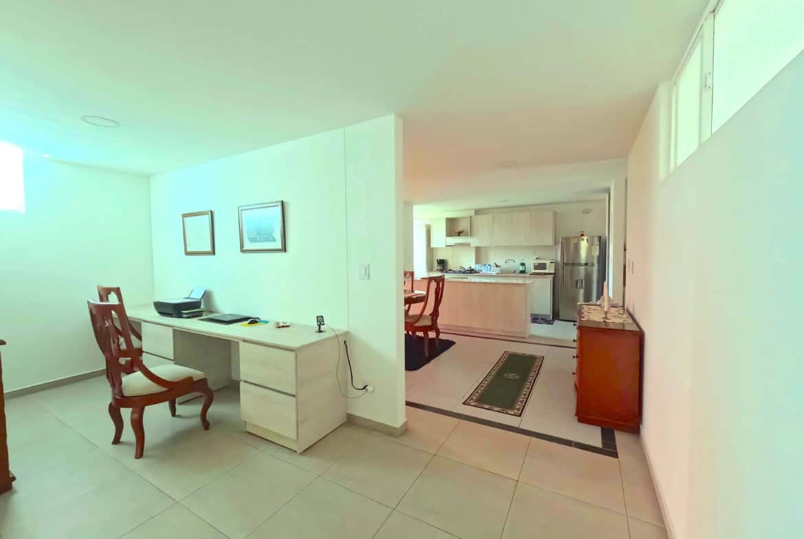 Apartamento de 200m2 en Calambeo, Ibagué, con espacios modernos y luminosos.