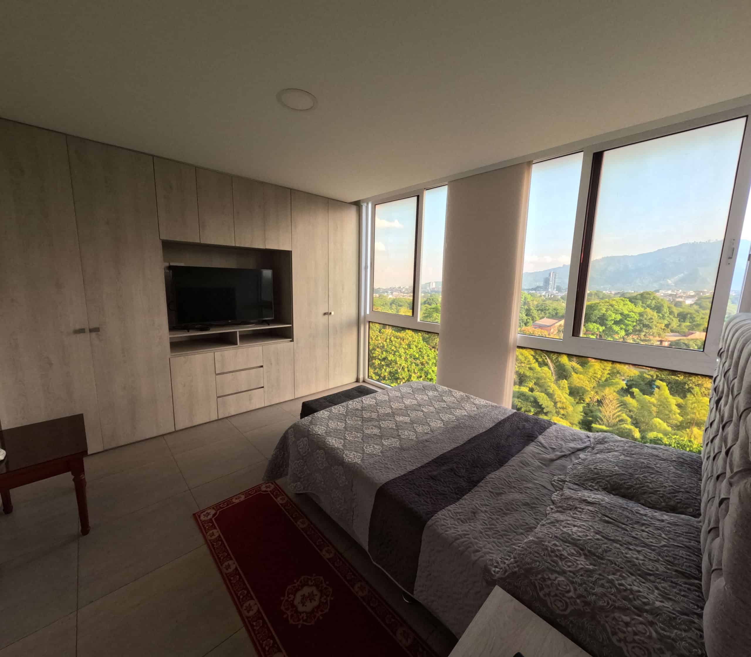 Amplio apartamento de 200m2 en Calambeo, Ibagué, con vistas panorámicas y espacios modernos.
