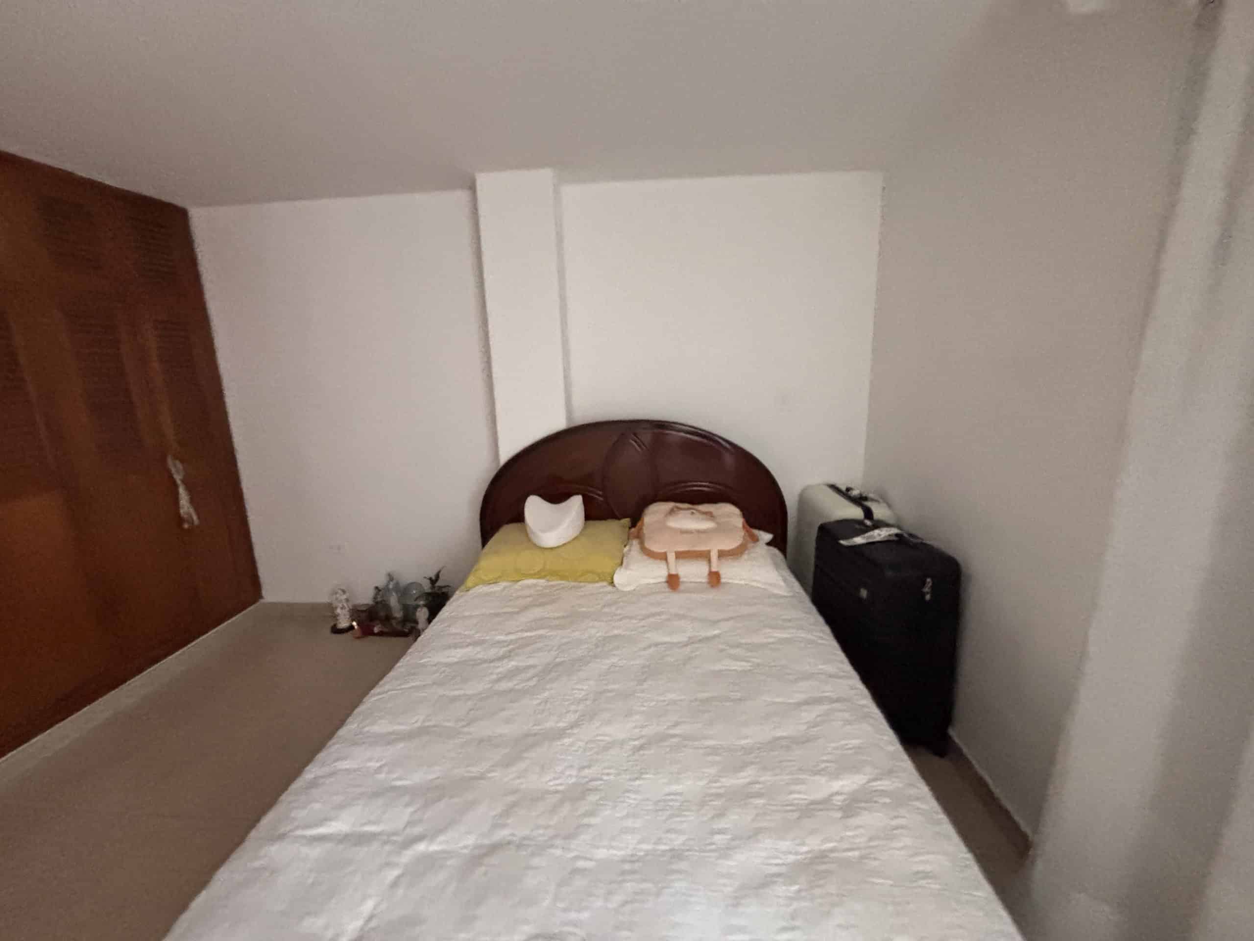 Apartamento en venta en Piedrapintada, Ibagué, con habitación y espacio cómodo.