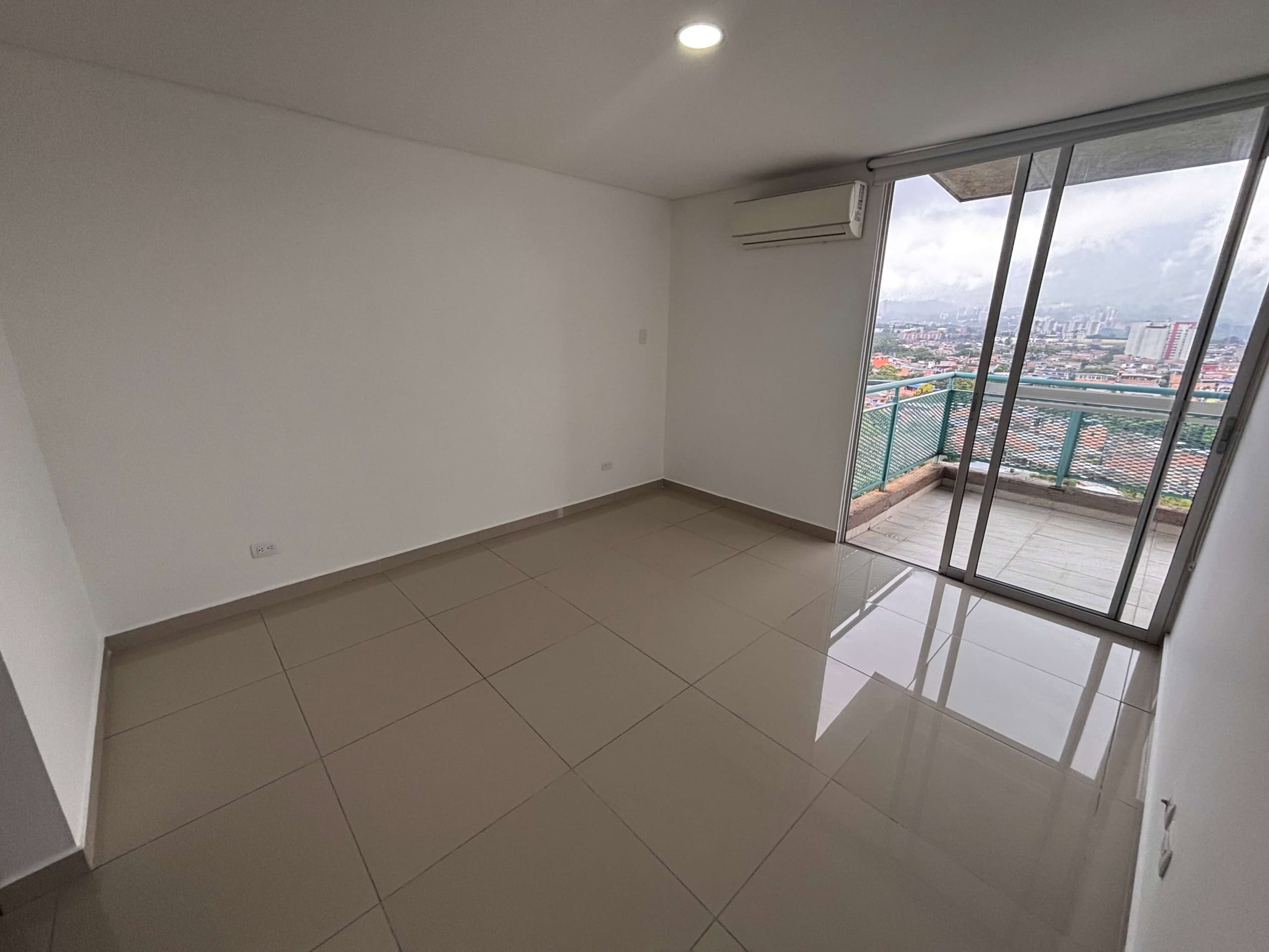 Apartamento en venta en Florida Reservada con vista panorámica en Ibagué.