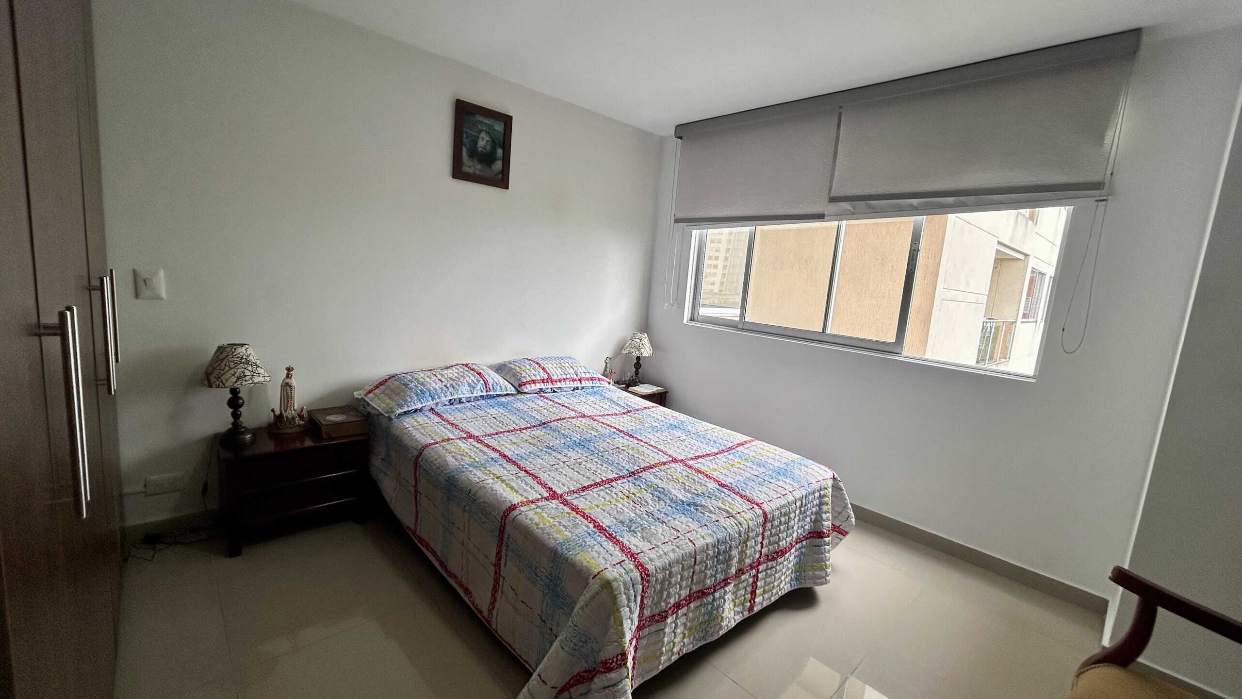 Apartamento en venta en Piedrapintada Alta, Ibagué, con vista a la ciudad y espacios cómodos.